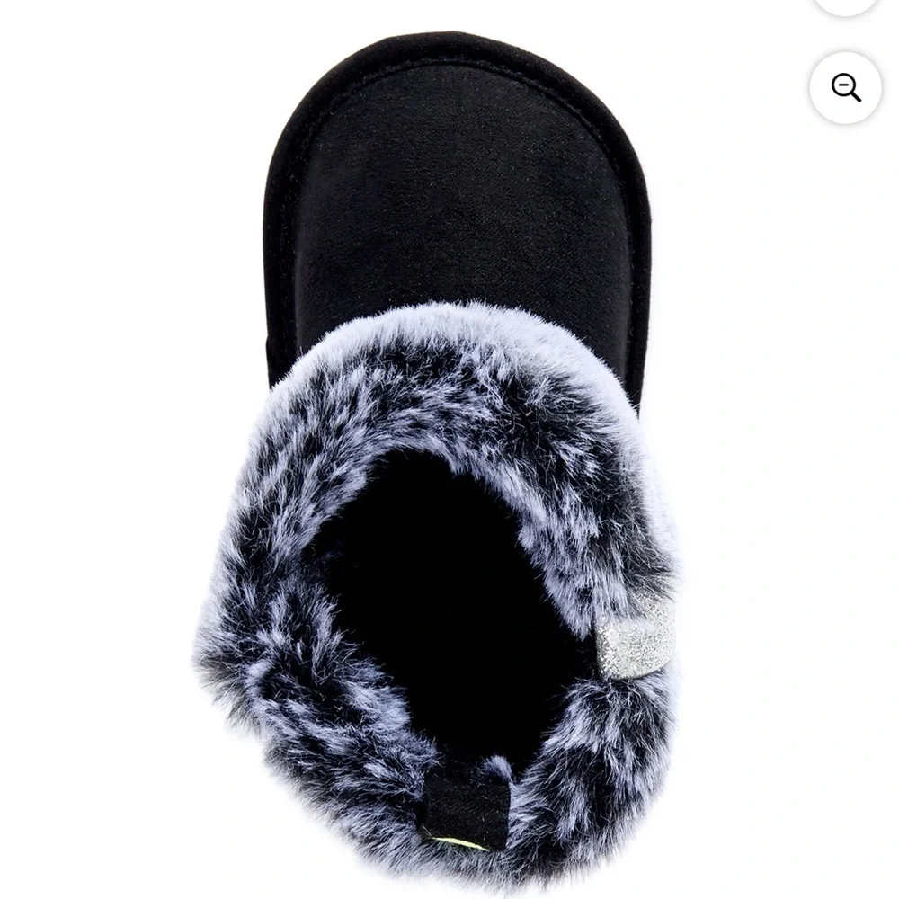 NWOT First Steps by Stepping Stones Infant Faux Fur Buckle Soft Sole Sz 0-3 Mths